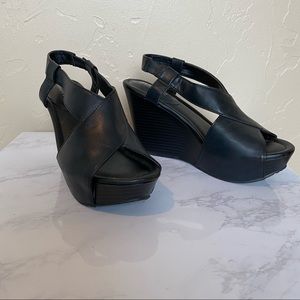 Kenneth Cole Reaction Wedges Black NEW